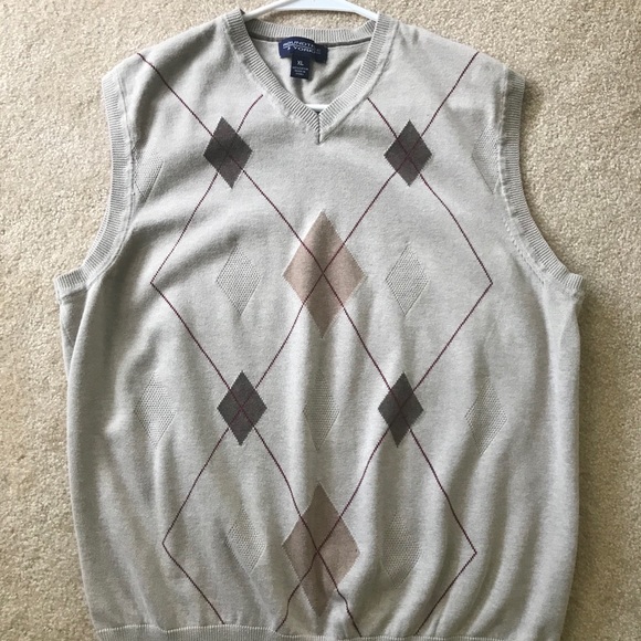 Men’s Sweater Vest - Picture 1 of 4
